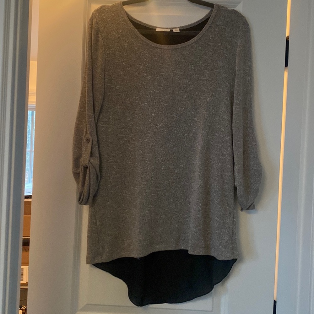 Gray sweater with back black accent and zipper